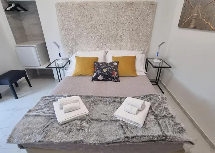 بيت ضيافة Casa Storica Piazza 5 Giornate