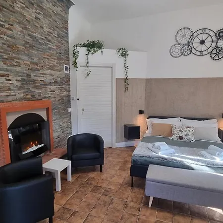 Casa Storica Piazza 5 Giornate Guest house *