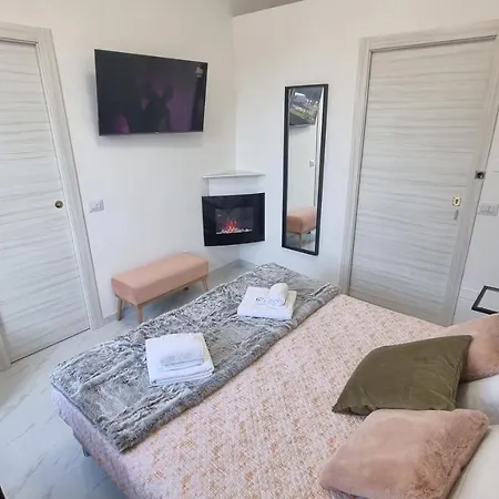 Casa Storica Piazza 5 Giornate *